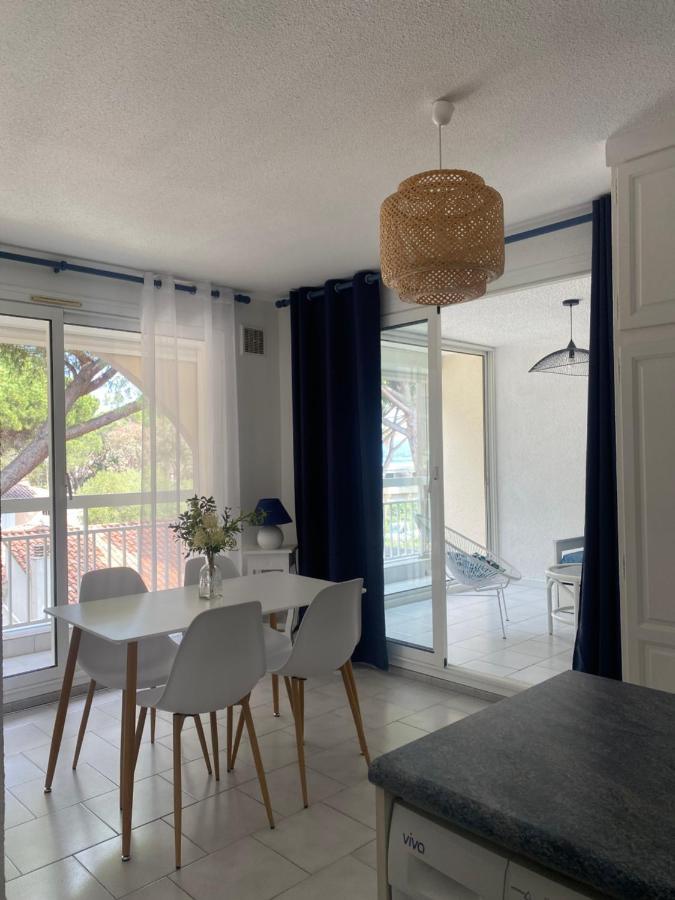 Superbe Appartement Cosy Vue Mer Pieds Dans L'Eau Cavalaire-sur-Mer Exteriör bild